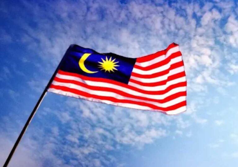 UNDANG-UNDANG YANG MELINDUNGI JALUR GEMILANG